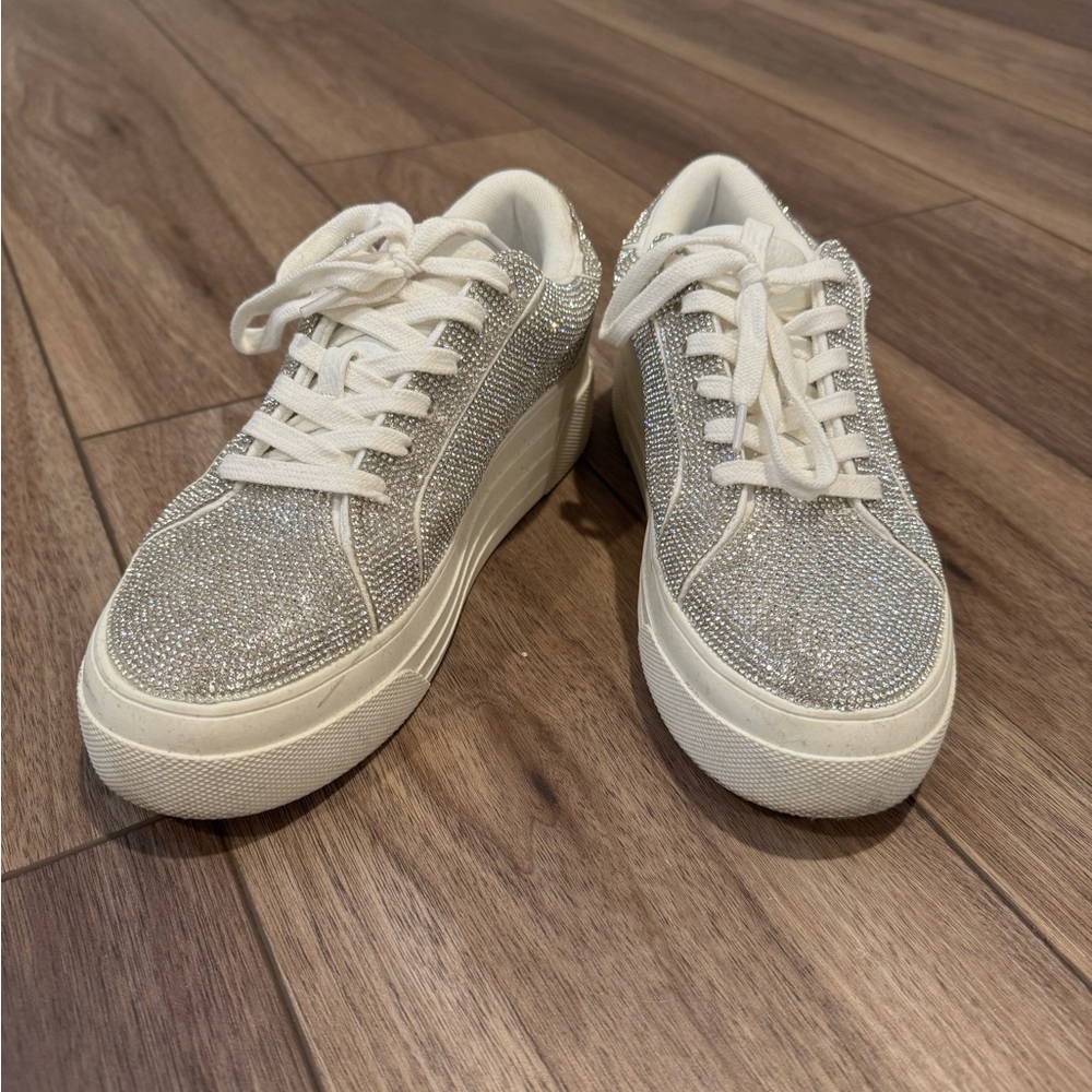 Cherello Platform Sneaker (Silver Metallic) - image 2